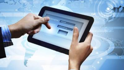 Ten cuidado al ingresar tu contraseña en dispositivos ajenos.