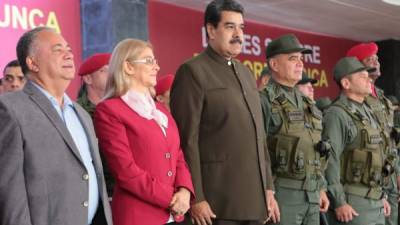 El Gobierno de Maduro sugirió a los venezolanos no viajar a EEUU tras las masacres en Ohio y Texas./AFP.