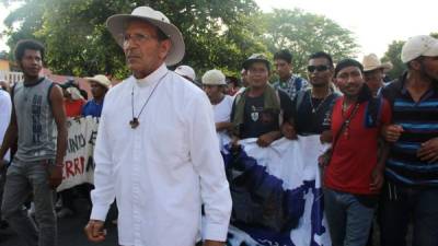 El padre Alejandro Solalinde encabezó el Viacrucis del Migrante por México.