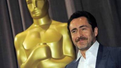Demian Bichir, quien fue tuvo una nominación al Óscar, pide a los gobiernos mejorar las condiciones de la gente para que no emigren.