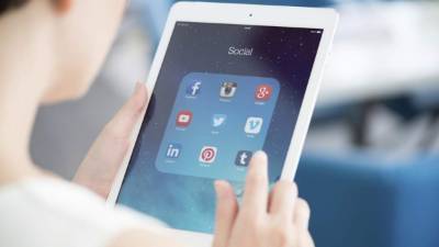 Compartir una cuenta de Twitter reduce el conflicto sobre su uso en la pareja, anotaron los autores del estudio.