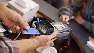 Las tarjetas de crédito con chips serán utilizadas a partir de este primero de octubre en los Estados Unidos.