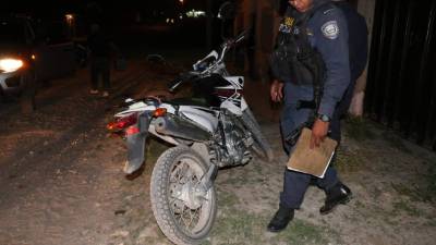 En esta motocicleta se conducían los dos amigos.