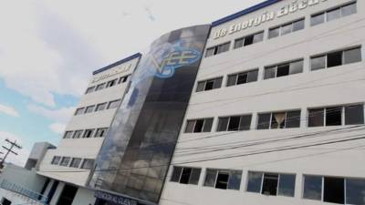 La deuda se disparó en 1,651 millones en el primer semestre de 2014 debido al aumento de la generación térmica en los últimos meses, aducen autoridades.