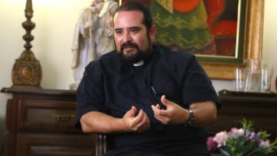 Gustavo del Cid ofició su segunda misa en San Pedro Sula.