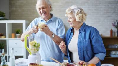 Análisis Incluso a una edad avanzada adoptar un estilo de vida saludable puede alargar el período de vida con buena salud y sin discapacidad.