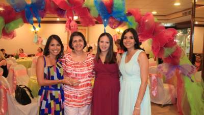 Mónica Segovia, Elizabeth, María Fernanda y Vanessa Vivas.