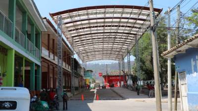 El proyecto se construye en la entrada principal frente al palacio municipal. Foto: Edward Fernández