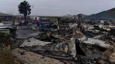 El alcalde de Rockport, la ciudad de Texas (EE.UU.) en la que ayer Harvey tocó tierra convertido en un huracán de categoría 4, aseguró hoy que el ciclón ha dejado una 'devastación generalizada' en su comunidad, donde algunos edificios han sido completamente destruidos.