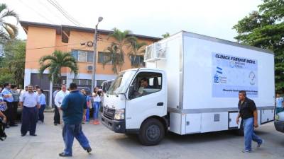 El vehículo está debidamente equipado.