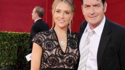 Charlie Sheen y Brooke Mueller.