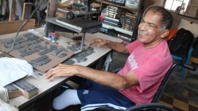 Para don José, su condición nunca ha sido un impedimento y con su sonrisa lo comprueba. Foto: Jorge Monzón