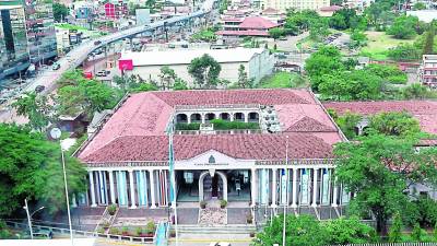 Desde la Presidencial avalan que alcaldías, instituciones y secretarías hagan compras directas, saltándose pasos que dan transparencia.