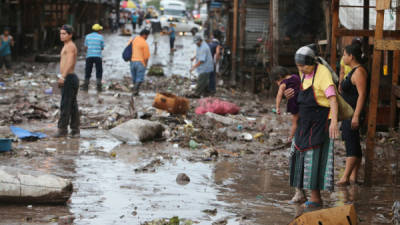 La zona de los mercados en la capital nuevamente se inundó por las lluvias.