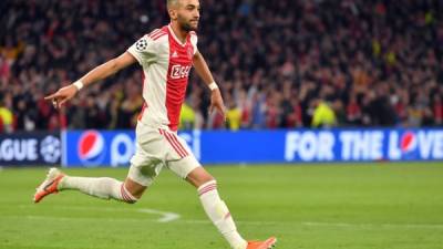 Hakim Ziyech pasará al Chelsea de Inglaterra.