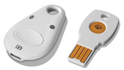 La llave de segudad viene en dos versiones una que se usa como USB, para computadores de escritorio, y otra con Bluetooth, para dispositivos móviles.