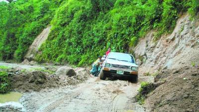 Los cafetaleros de El Paraíso son los que más sufren por los daños en las vías.