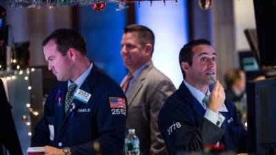 Hay días que en Wall Street se acoge con buen ánimo una caída en los precios del petróleo, pero hoy las culpas se apuntan hacia ahí