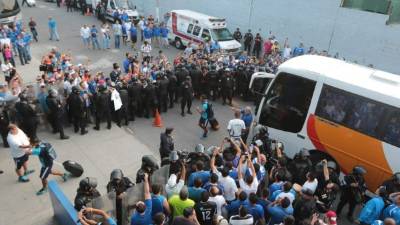 La Selección de Honduras ya está en el estadio Cuscatlán para enfrentar a El Salvador por la eliminatoria rumbo a Rusia 2018.