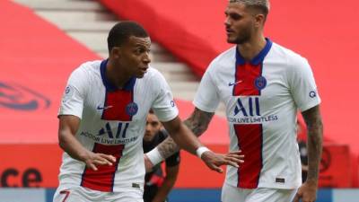 Mbappé se encargó de abrir el marcador en el Niza vs PSG. Foto AFP.