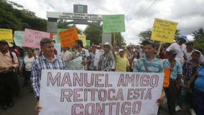 Pobladores de Reitoca se movilizaron hasta la capital el pasado fin de semana para apoyar al alcalde Víctor Manuel Meza.