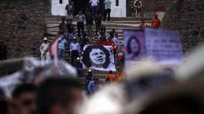 Las autoridades hondureñas han integrado varios equipos de investigación para esclarecer el crimen de Berta Cáceres.