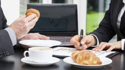 La mayoría de las profesiones en las que se pasa mucho tiempo sentado tienen a llevar al sobrepeso.