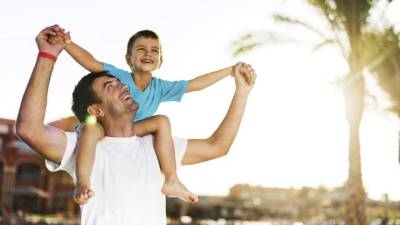 El Día del Padre quedó instituido en el calendario hondureño mediante un decreto publicado en La Gaceta el 9 de febrero de 1960.