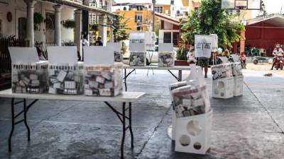 Los centros de votación comenzaron a cerrar en México.