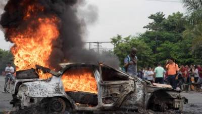 Medios internacionales han destacado las violentas manifestaciones en Honduras tras las elecciones presidenciales. AFP.