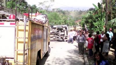 El Cuerpo de Bomberos dio atendió el accidente.