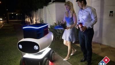 El Gobierno de Nueva Zelanda y Domino's Pizza quieren hacer pruebas con robots repartidores de pizza.