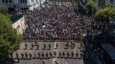Las protestas continúan este martes en varias ciudades de Chile./AFP.