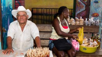 GASTRONOMÍA. Las comidas a base de coco, como el pan y las sopas de mariscos, son una tradición.