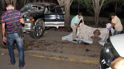 La familia fue arrollada por el auto cuyo motorista perdió el control.