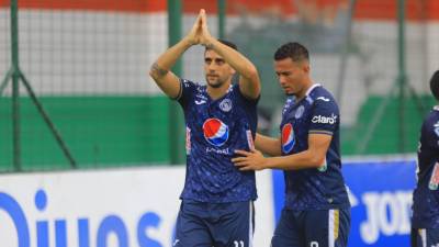 Lucas Campana le anotó al Marathón y pidió perdón