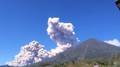 Se espera que el Santiaguito continúe en actividad, producioendo eupciones aún más violentas. Foto: Cortesía Prensa Libre