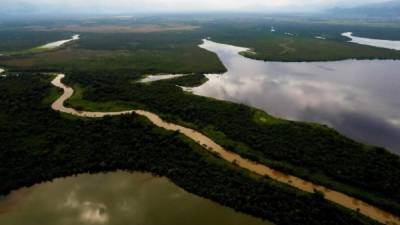 El río Motagua hace frontera entre Guatemala y Honduras. Fotografía: EFE