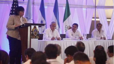 Gina Montiel del BID alabó el potencial económico de Guatemala, Honduras y El Salvador. Foto: Wendell Escoto.