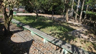 Este parque del barrio Barandillas, ubicado entre la 8 y 9 calle en la avenida Júnior, será remodelado. Foto: Jose Cantarero