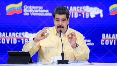 Maduro presentó unas 'goticas milagrosas' contra el coronavirus./EFE.