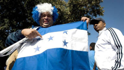 La posesión del nuevo presidente de Honduras el próximo 27 enero crea expectativas favorables para los cerca de 1,5 millones de hondureños que viven en Estados Unidos, explicó hoy la delegada presidencial para Hondureños en el exterior, Vivian Panting. EFE