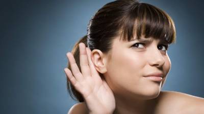 Los ruidos altos pueden dañarle sus oídos, tenga cuidado.