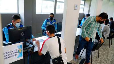 <b><span class=mln_uppercase_mln>Oficinas de otros departamentos enviaron material a Tegucigalpa y San Pedro Sula.</span></b>