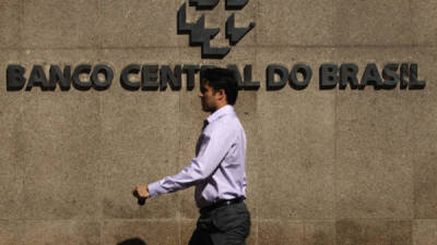 El Banco Central de Brasil bajó hace tres días su proyección de crecimiento para el año 2014 a 2.5%.