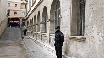 La hija del rey Juan Carlos ya está declarando ante el juez. Foto EFE