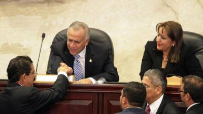 Mauricio Oliva anunció que la próxima semana revisarán la lista de precios de la canasta básica para cumplir acuerdo con el PL.