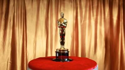 Esta noche se sabrá quiénes se llevan la estatuilla dorada.