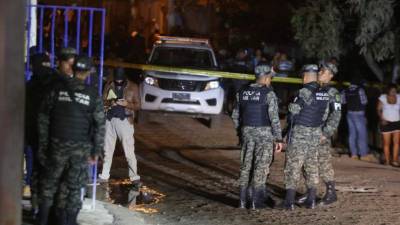 En marzo de 2015 se registró una masacre en n billar de Tegucigalpa que dejó 11 muertos. Foto archivo.