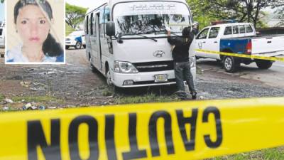 El motorista del rapidito condujo la unidad hasta una posta policial donde se realizó el levantamiento de los cuerpos. Jennis Melisa Martínez Andino era una de las supuestas asaltantes.
